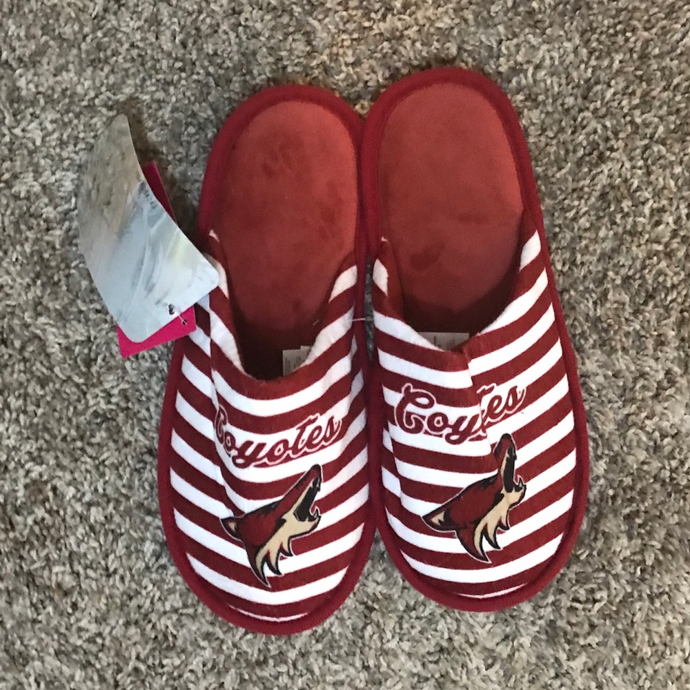 NHL Women’s Arizona Coyotes Slippers